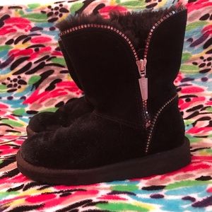 Girls Black Uggs